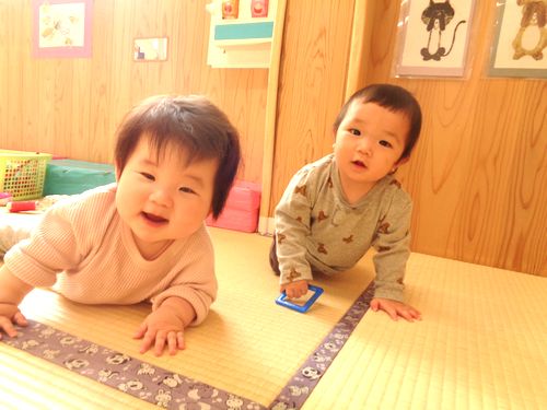 (ひよこ)ほいくえんはたのしいな